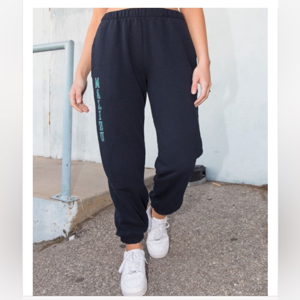 Brandy Melville Rosa Malibu Sweatpants